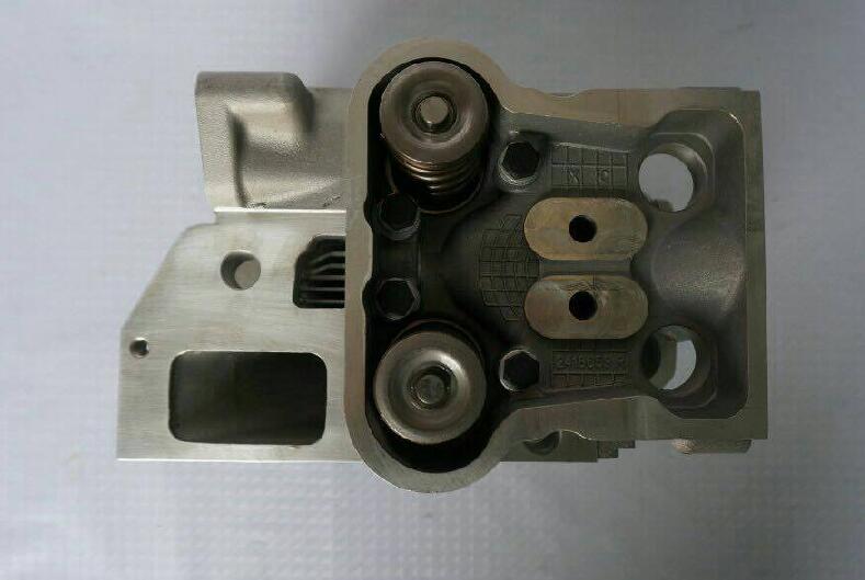 Cylinder head assembly for Deutz F8L413F diesel engine